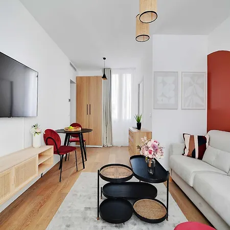 Charming - 2p - Sacre-c Ur Apartment *